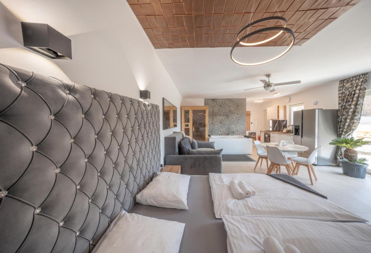 Resort Timaja - Pool, Massage Pool, Sauna Trebnje Экстерьер фото